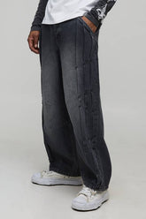 Barrel Pleated Stud Detail Washed Jeans