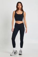 Contour Ribbed Padded Seamless Scoop Neck Active Top