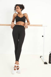 DSGN Studio Sculpt Ruched Waist High Waist Legging