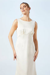 Cowl Back Fishtail Wedding Dress With Puddle