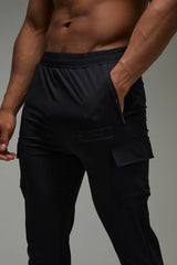 Man Active Gym Technical Tapered Cargo Jogger