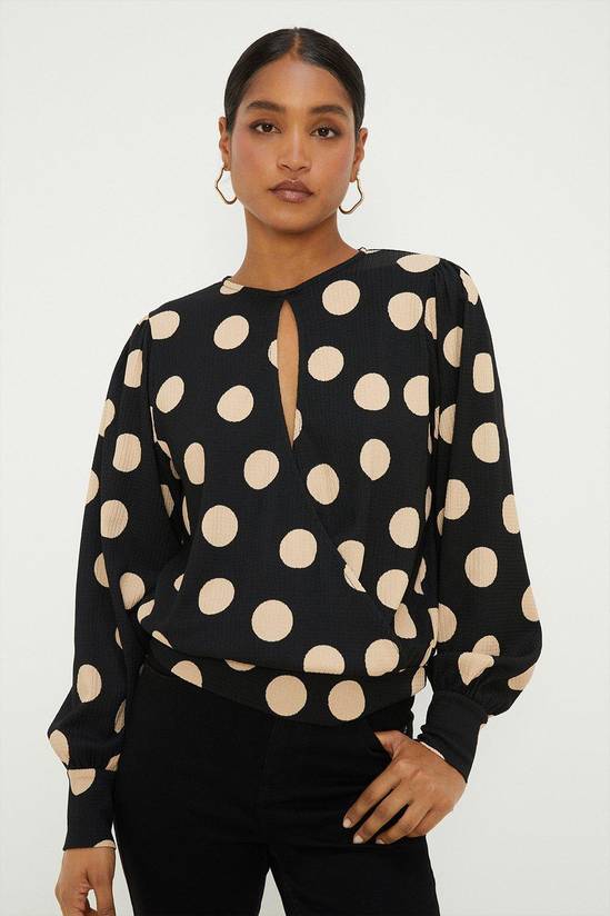 Spot Key Hole Wrap Long Sleeve Top
