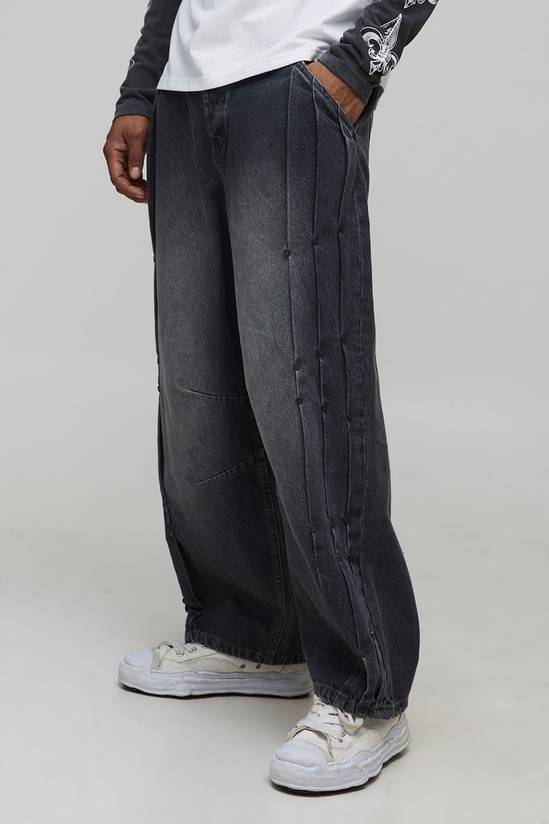 Barrel Pleated Stud Detail Washed Jeans