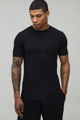 Essential Muscle Fit T-shirt