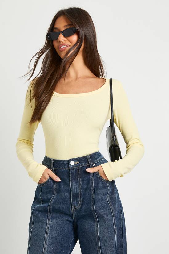 Basic Rib Scoop Neck Fitted Long Sleeve Top