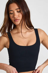Contour Ribbed Padded Seamless Scoop Neck Active Top