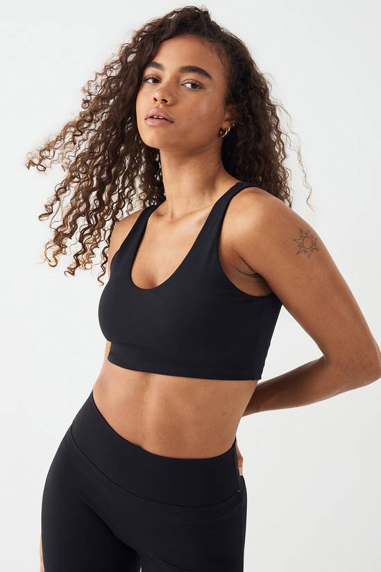 DSGN Studio Sculpt Longline Plunge Sports Bra